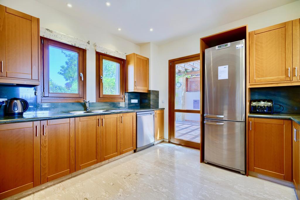 4 Bedroom Villa Helidoni With Private Infinity Pool, Aphrodite Hills Resort Kouklia Eksteriør billede
