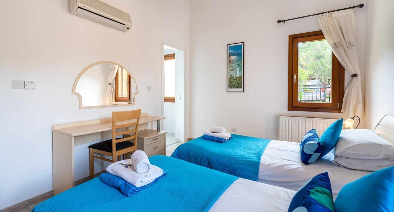 4 Bedroom Villa Helidoni With Private Infinity Pool, Aphrodite Hills Resort Kouklia Eksteriør billede